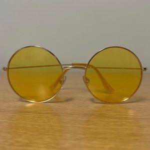 Yellow circle sunglasses